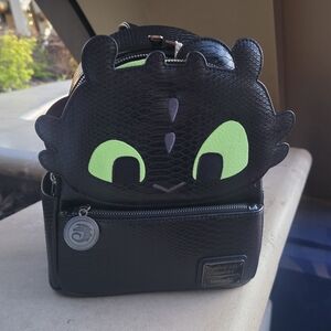 Epic Universal Exclusive Toothless Black Lounge Fly Bag Brand New With Tags!